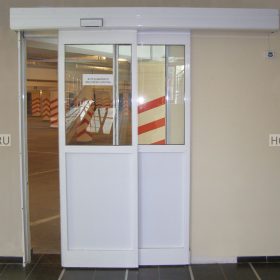 Автоматические раздвижные двери для магазина